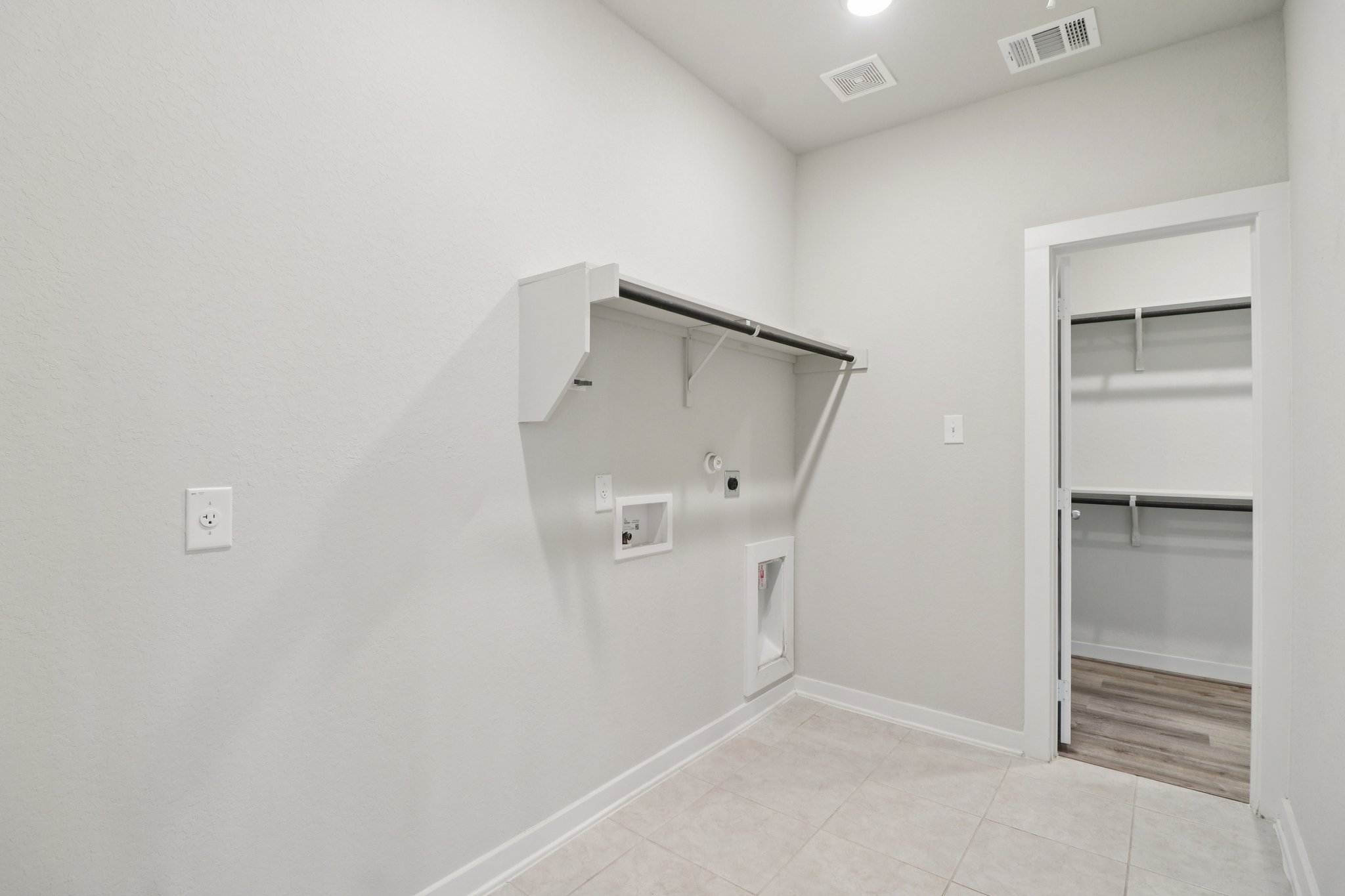 Arya Way-S0403-020.jpg