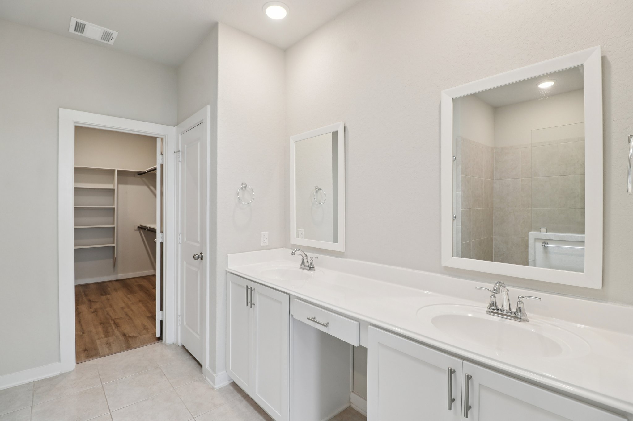 Arya Way-S0403-024.jpg