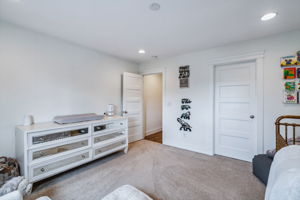 Photo 48