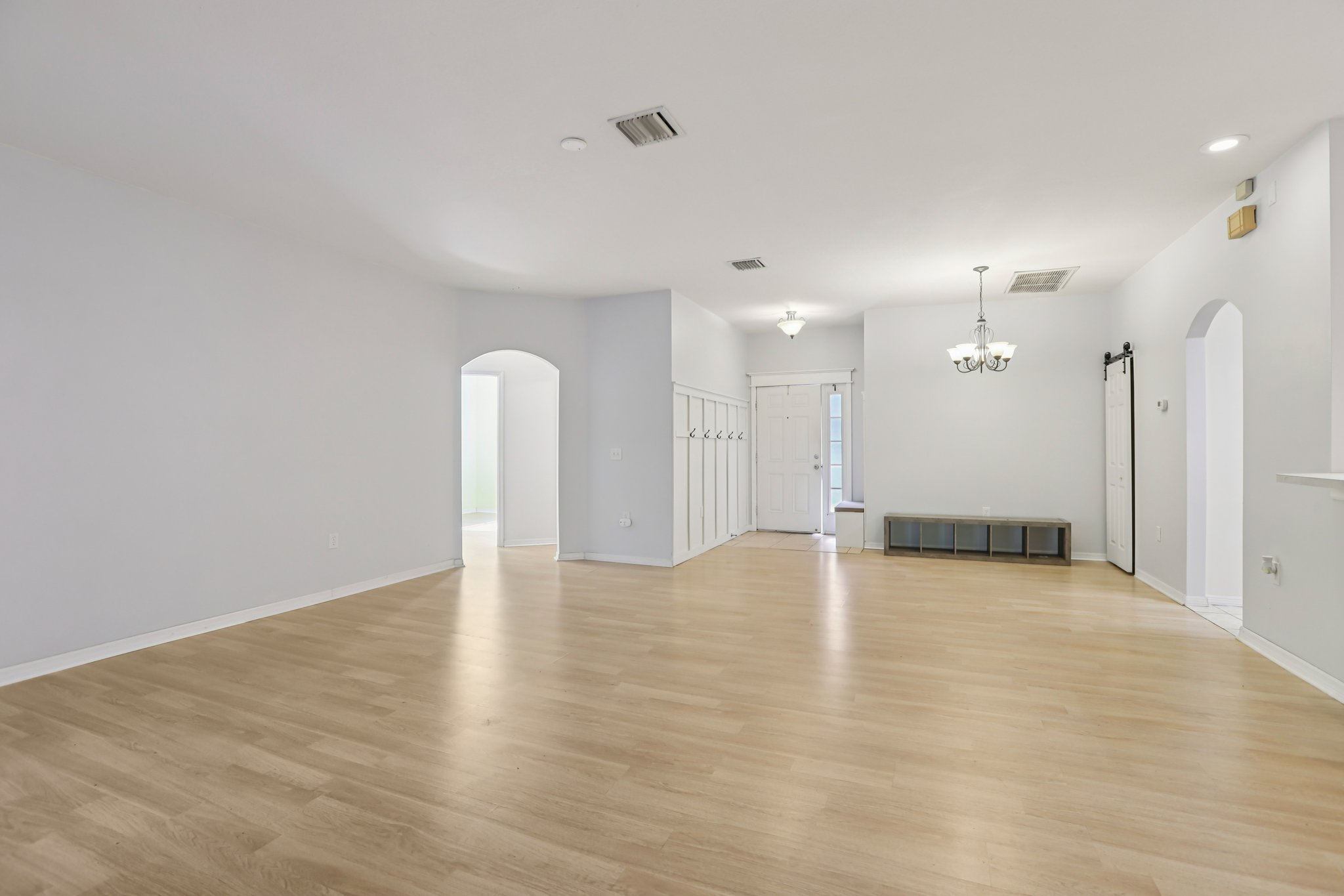 Linda Dr-S1301-015.jpg