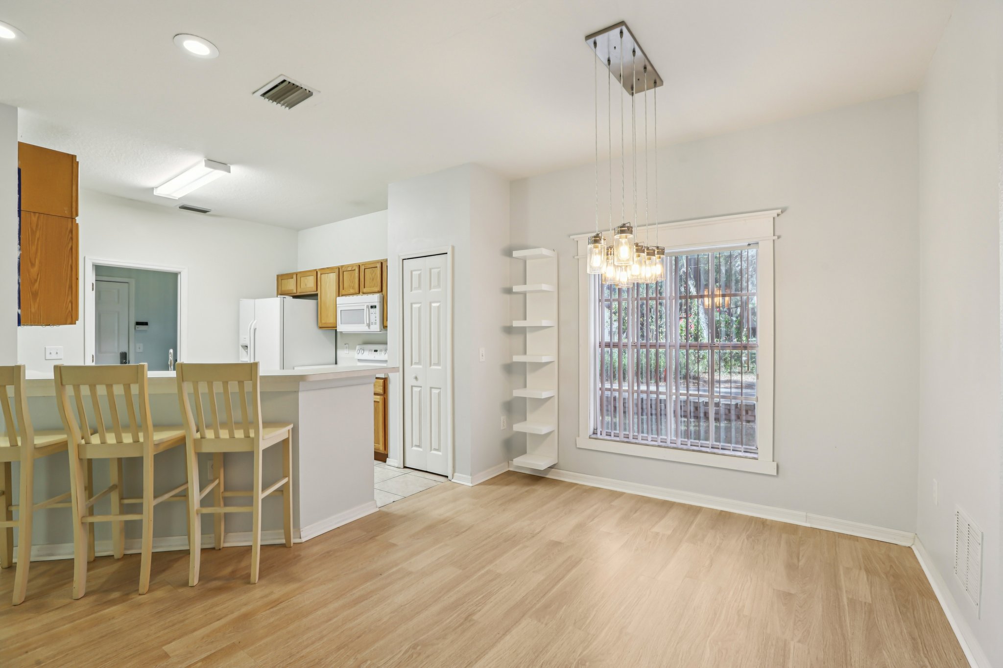 Linda Dr-S1301-018.jpg