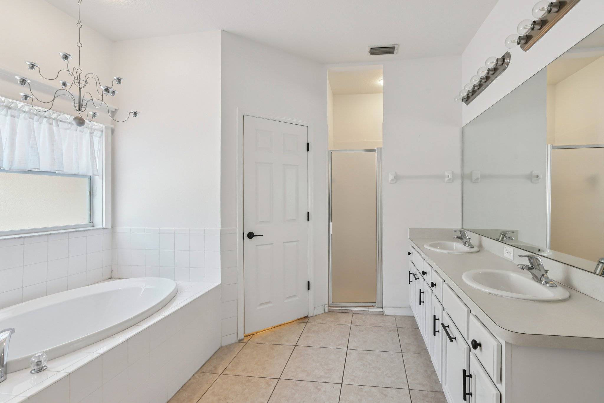 Linda Dr-S1301-032.jpg