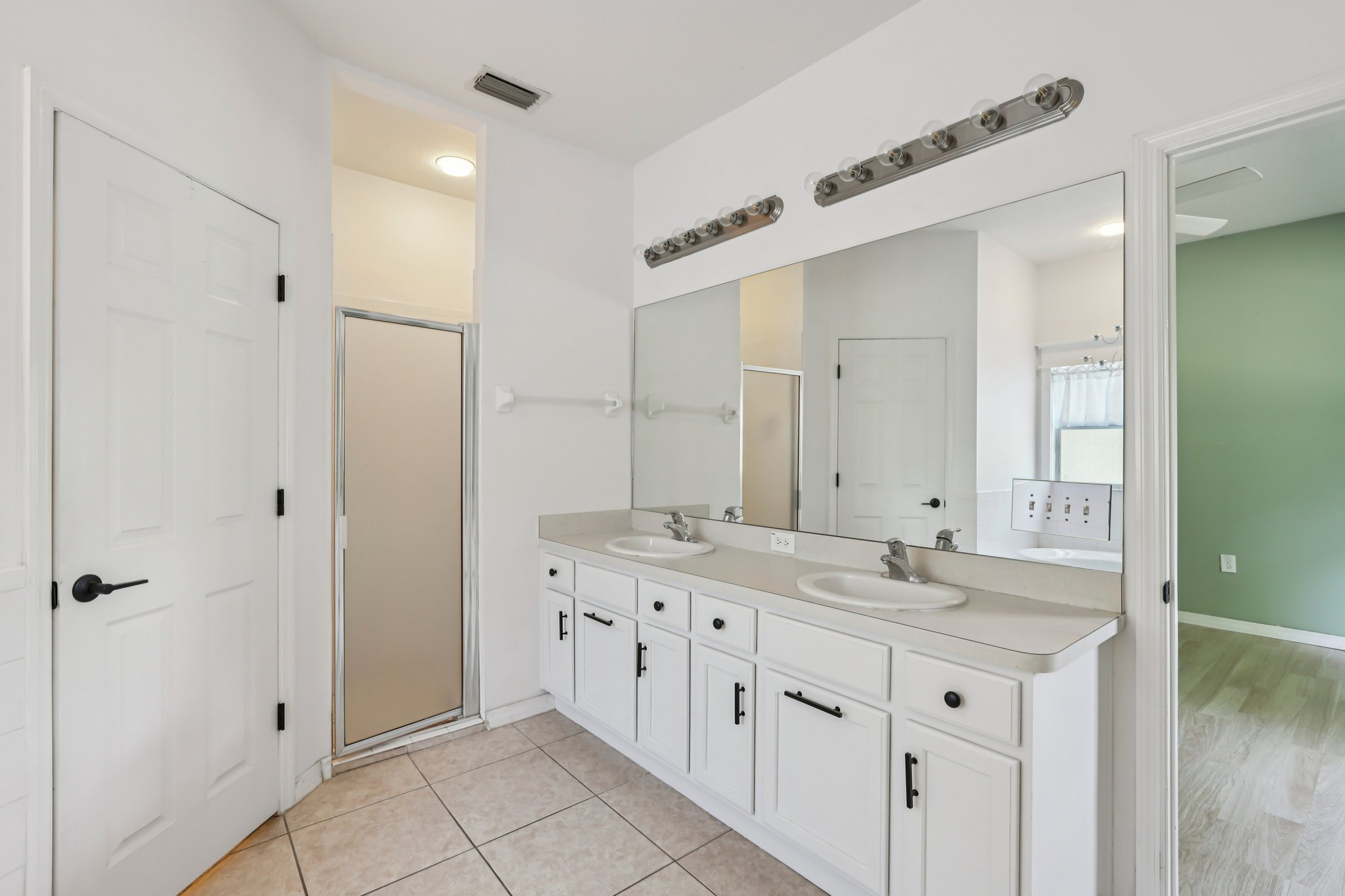 Linda Dr-S1301-033.jpg