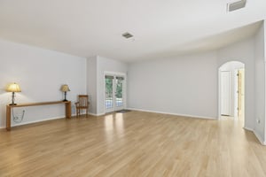 Linda Dr-S1301-013.jpg