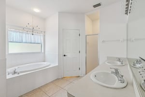 Linda Dr-S1301-031.jpg