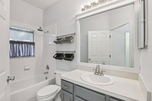 Linda Dr-S1301-036.jpg