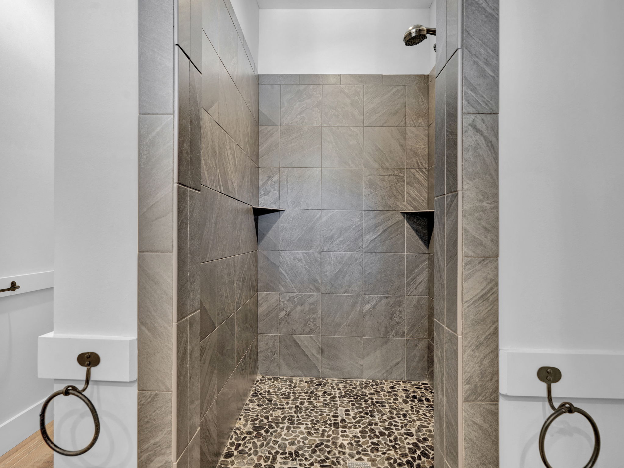 1271 Ainsworth Dr 14