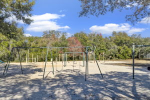 1271 Ainsworth Dr M4P 15