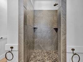 1271 Ainsworth Dr 14