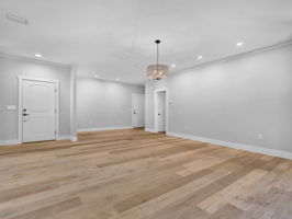 1271 Ainsworth Dr 17