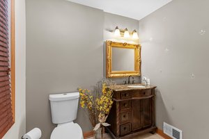  Photo 44