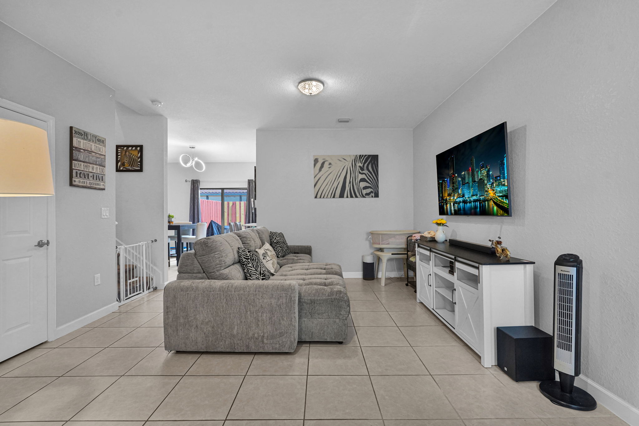  Photo 68