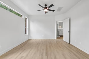 021.jpg