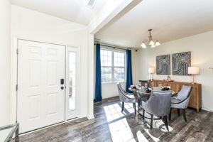 Foyer / Dining Room