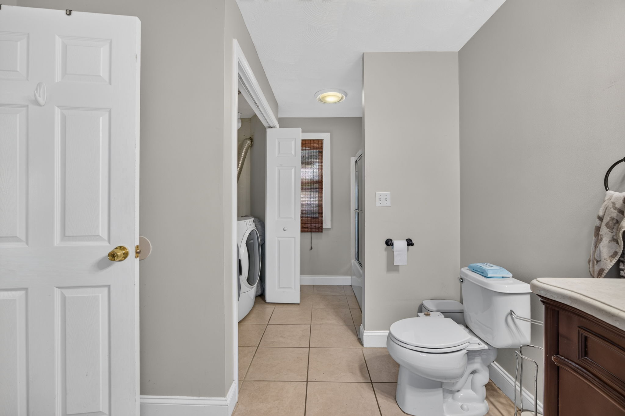 1272 Mammoth Rd, Dracut, MA 01826, USA Photo 16