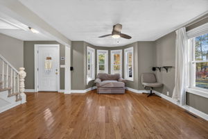1272 Mammoth Rd, Dracut, MA 01826, USA Photo 5