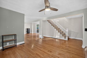 1272 Mammoth Rd, Dracut, MA 01826, USA Photo 6