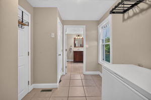 1272 Mammoth Rd, Dracut, MA 01826, USA Photo 13