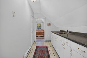 1272 Mammoth Rd, Dracut, MA 01826, USA Photo 18