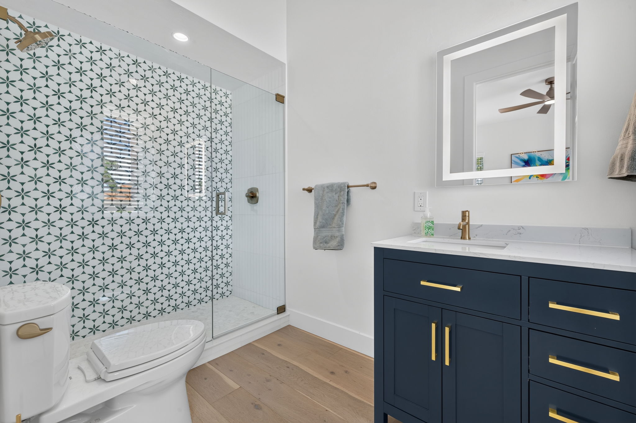 Guest Bathroom 1