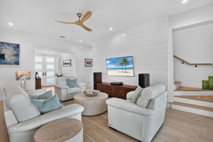 Living Room 3 of 4