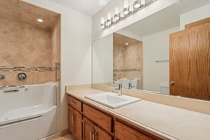 W North Ln-S3007-031.jpg