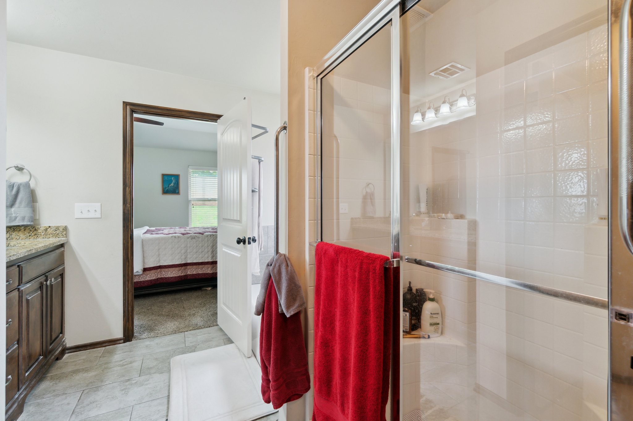 12724 NW 137th St_037.jpg