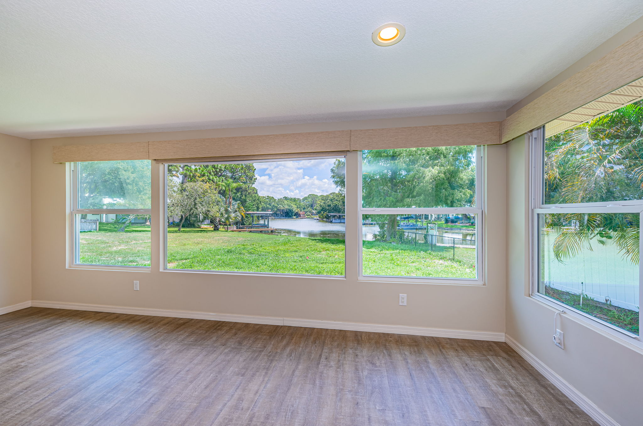Living Room 4