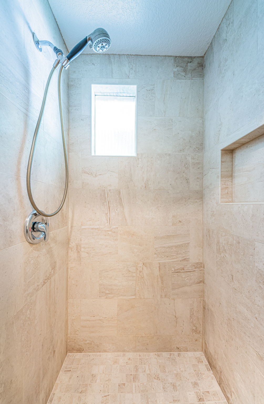 Bathroom 1c