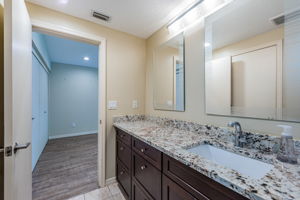 Bathroom 1b