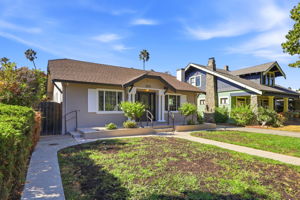 002_F8_1273 Sierra Ave