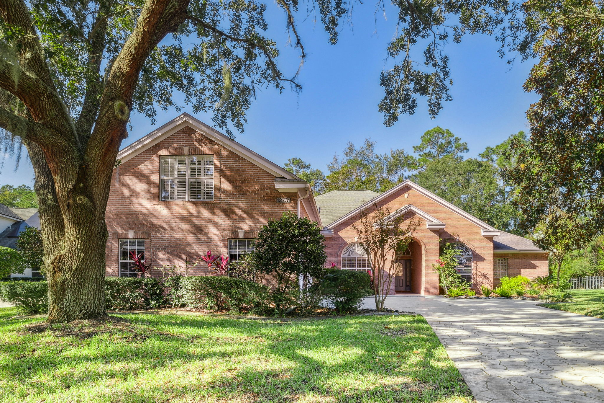 Welcome to 12731 Hunt Club Rd N