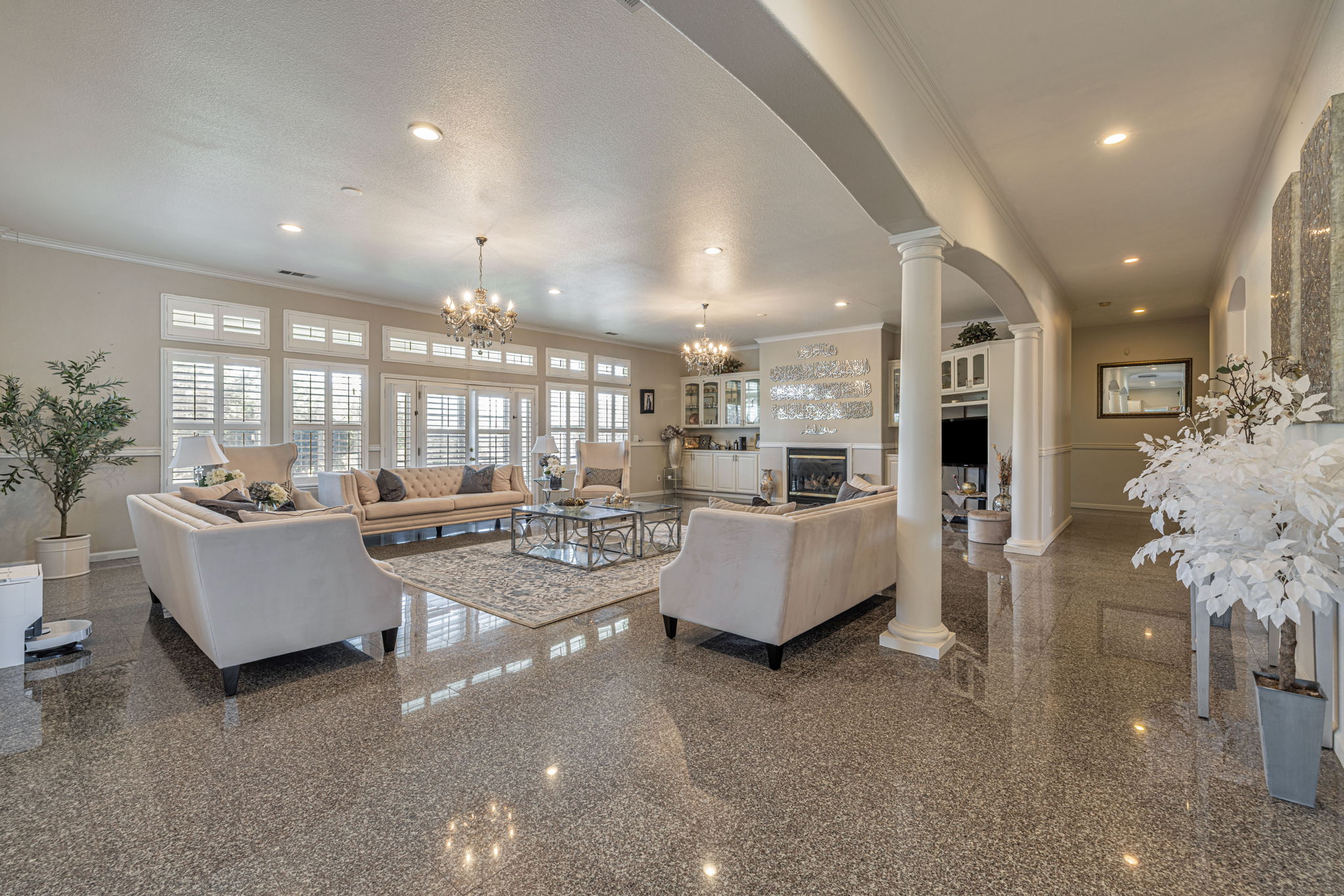 012_12732 West Ln 