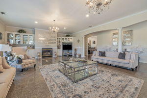 011_12732 West Ln 