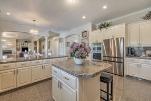 015_12732 West Ln 