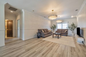 024_12732 West Ln 