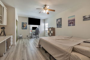 046_12732 West Ln 