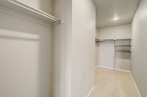 E 104th Dr-024
