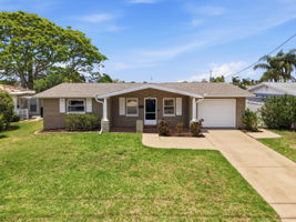  Photo 0