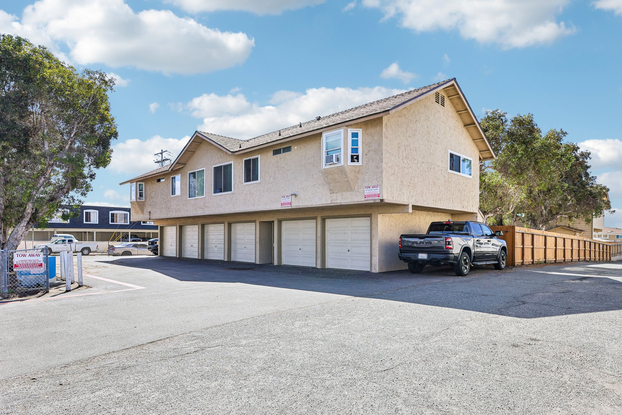 Holly Ave-S1310-022.jpg