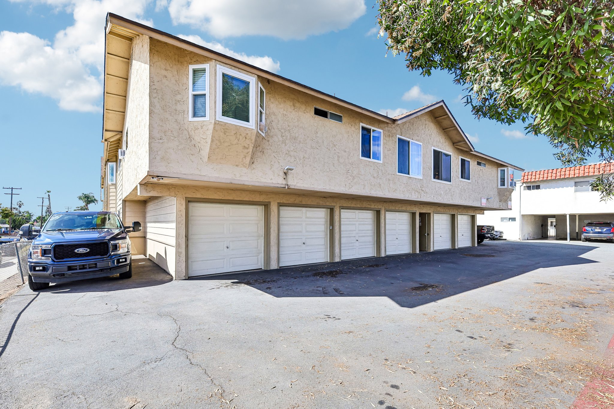 Holly Ave-S1310-023.jpg