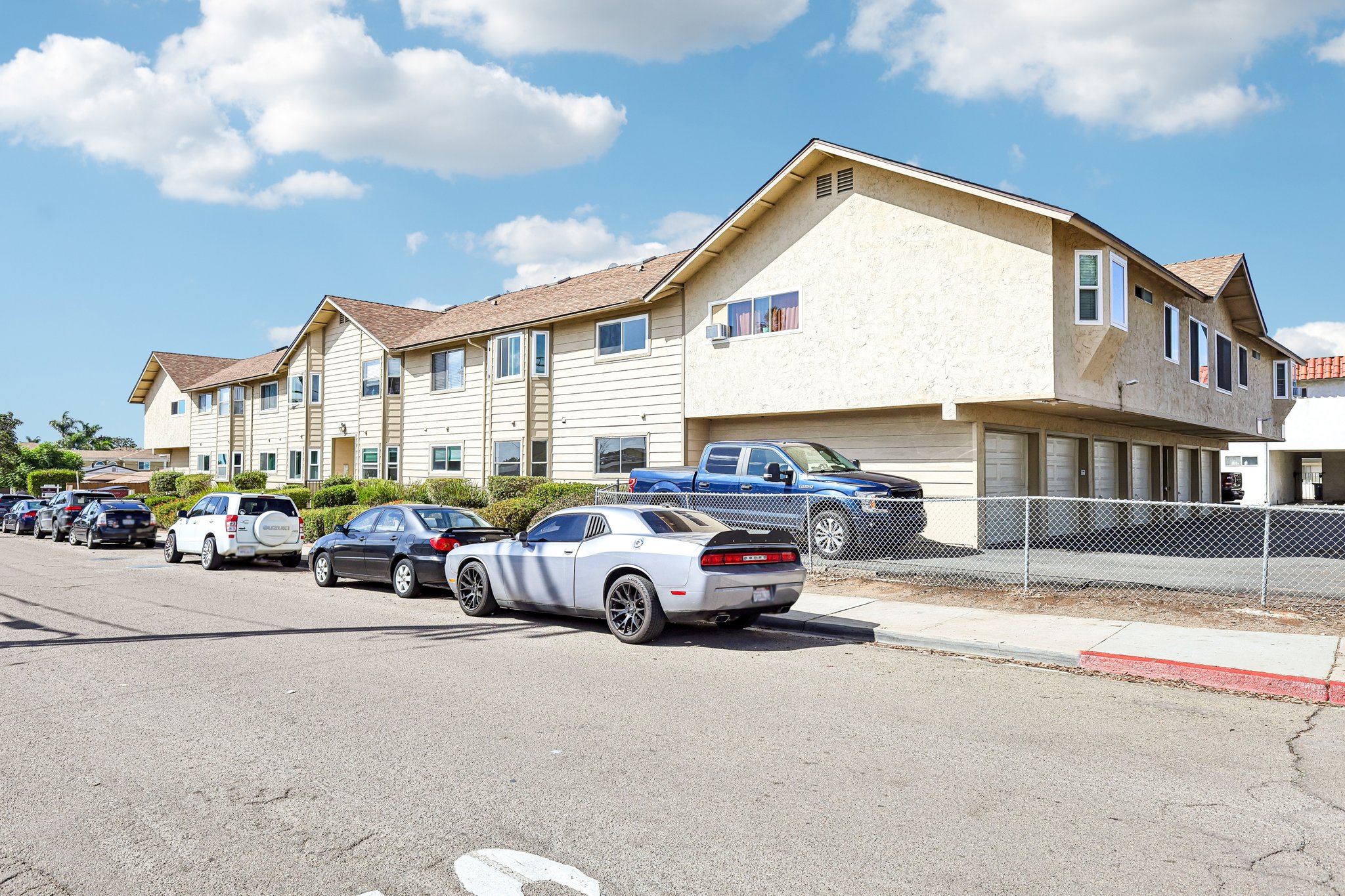 Holly Ave-S1310-024.jpg