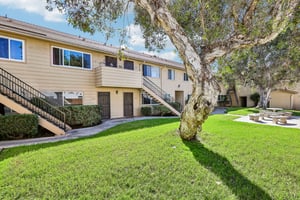 Holly Ave-S1310-003.jpg