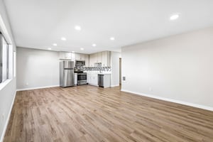 Holly Ave-S1310-007.jpg
