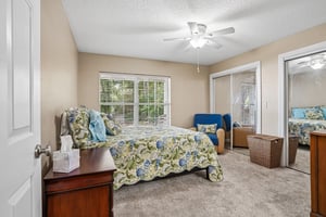 N Palmetto Cir-S2005-018.jpg