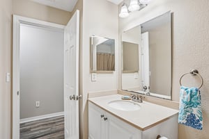 N Palmetto Cir-S2005-025.jpg