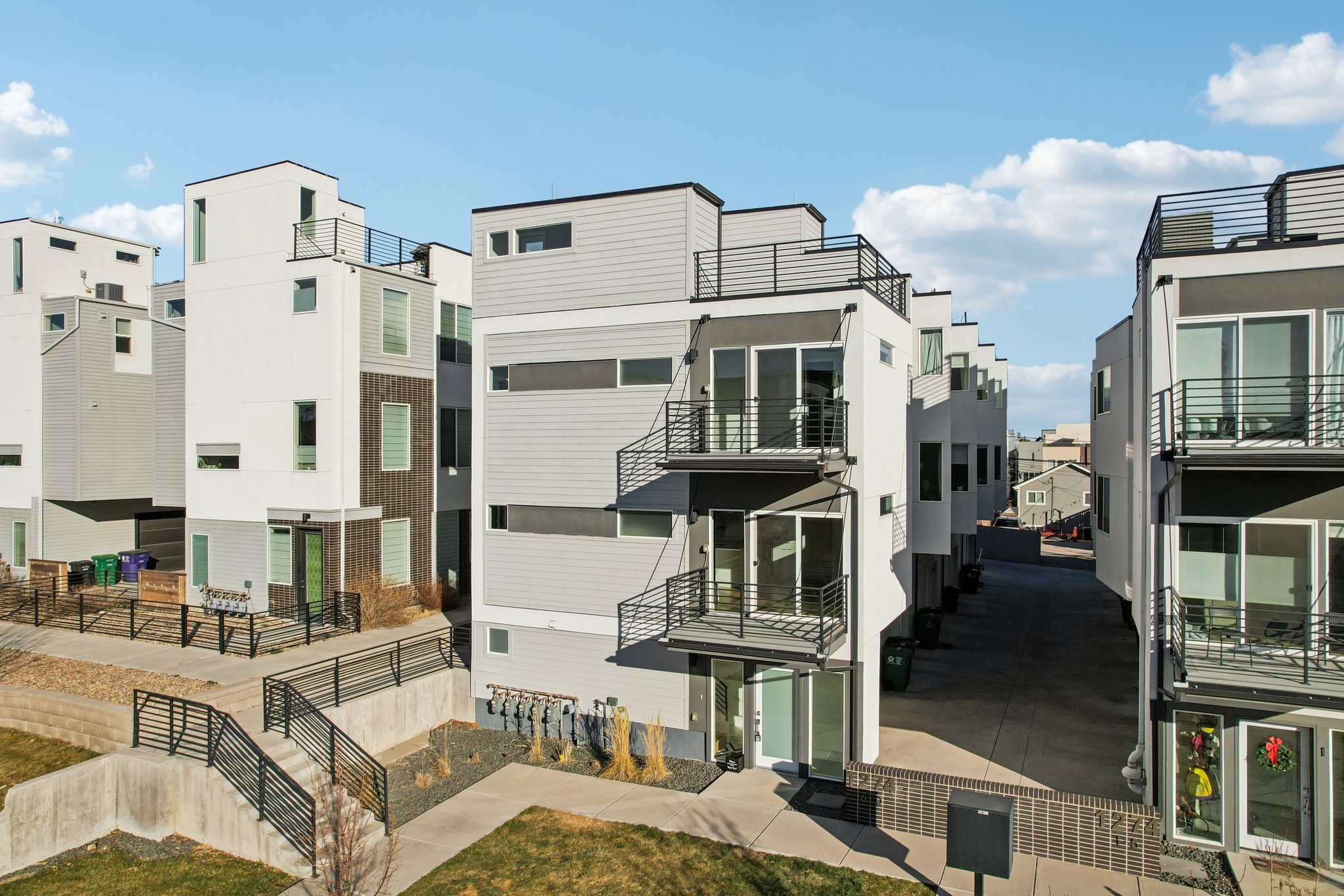 1274 Quitman St-S2201-040.jpg