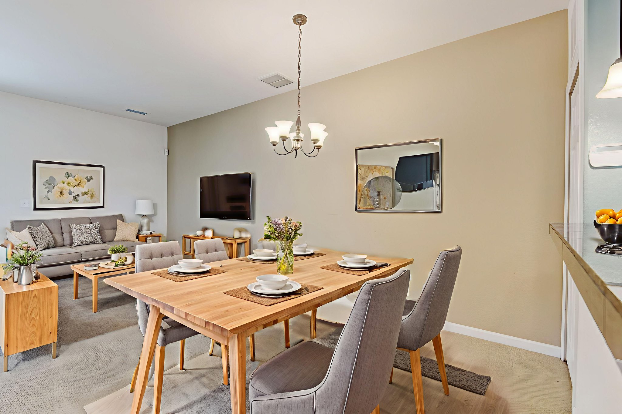 DSC_8567_68_69_70_71 virtually staged.jpeg