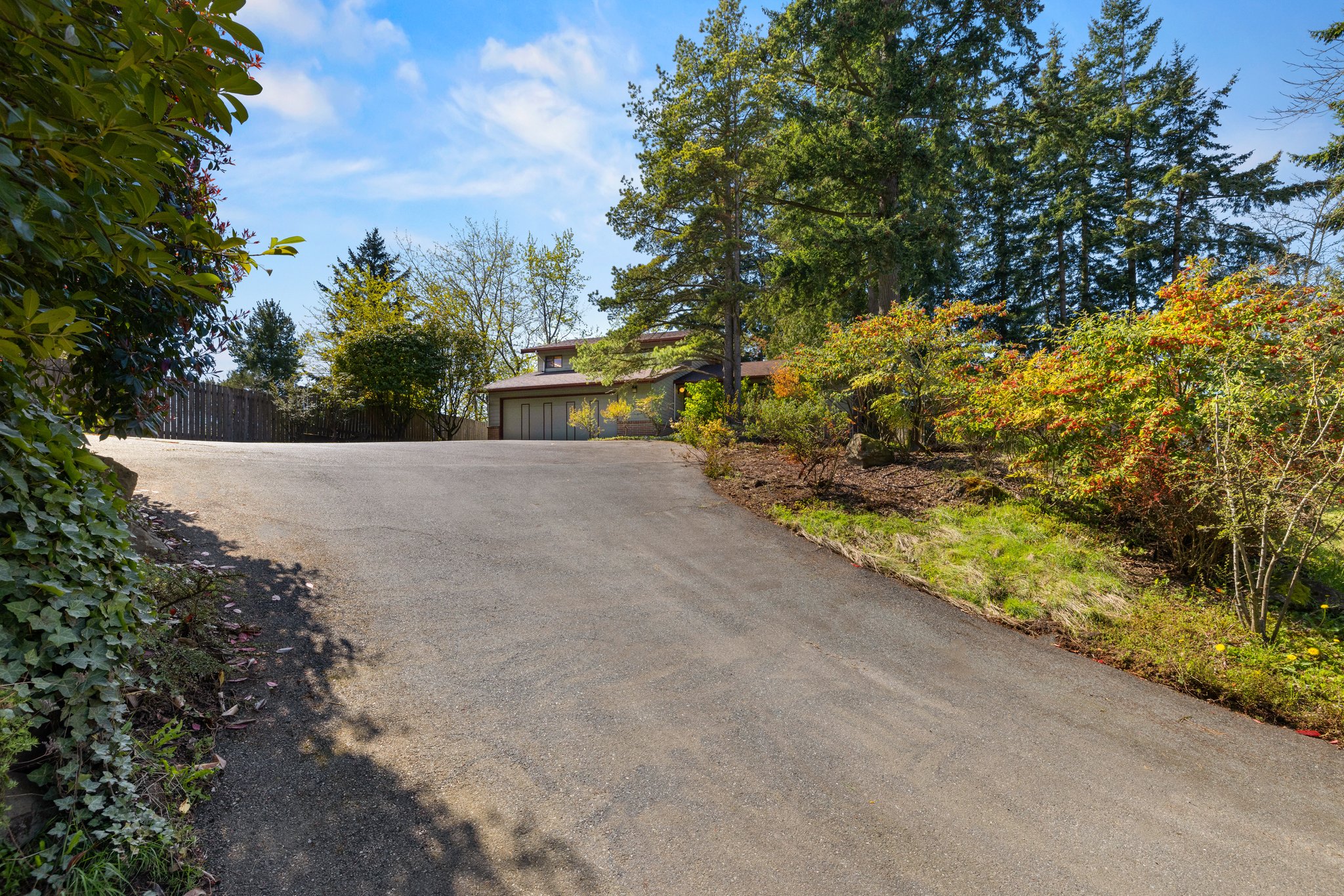 12745 Roosevelt Way NE, Seattle, WA 98125