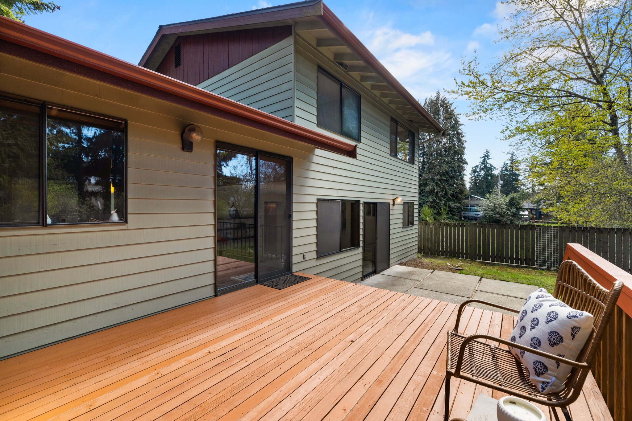 12745 Roosevelt Way NE, Seattle, WA 98125